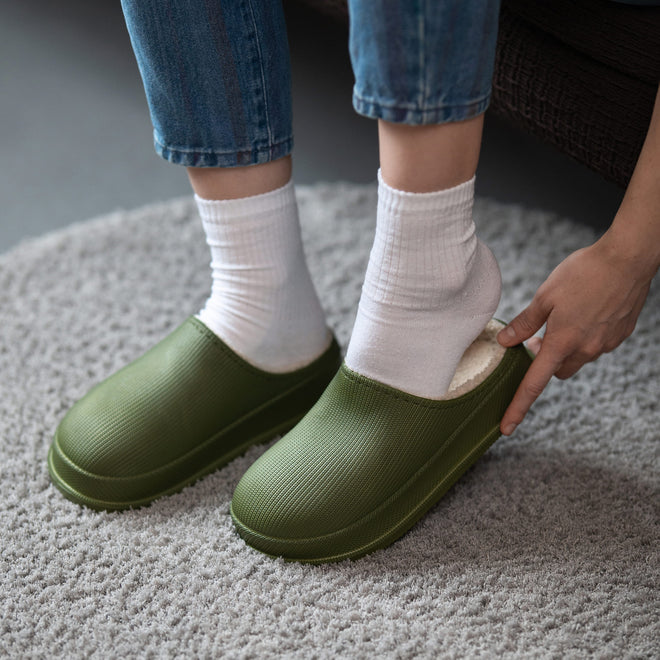 Cloud Slides - Cozy Fur-Lined Clogs